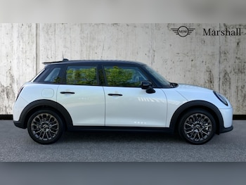 Used MINI Cooper 2024 for sale - 75471985: Photo
