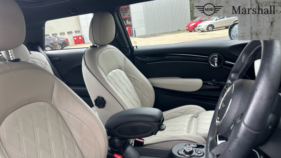 Used MINI Hatch 2022 for sale - 76870088: Photo 11