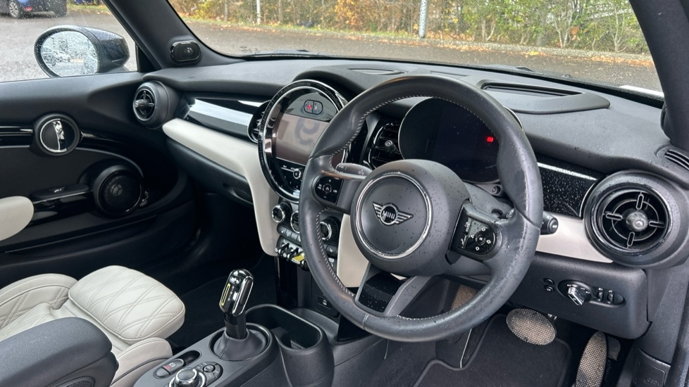 Used MINI Hatch 2022 for sale - 76870088: Photo 6