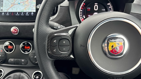 Used Abarth 695 2023 for sale - 76229150: Photo 23