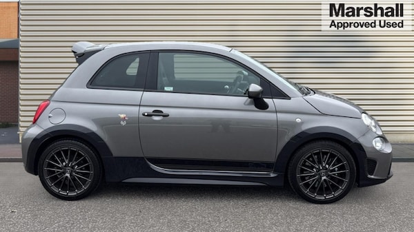 Used Abarth 695 2023 for sale - 76229150: Photo 2