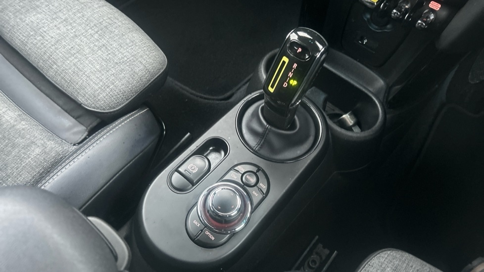 Used MINI Hatch 2021 for sale - 76872210: Photo 10