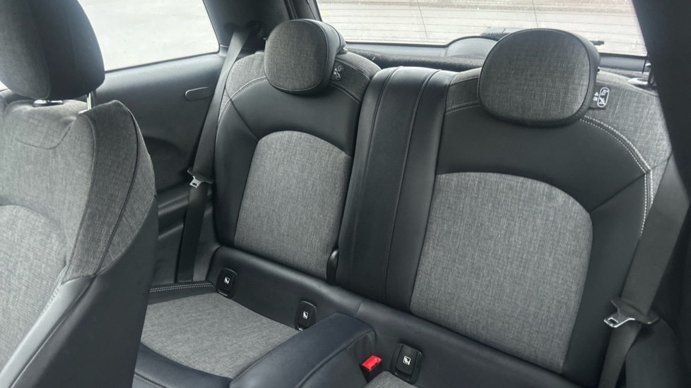 Used MINI Hatch 2021 for sale - 76872210: Photo 12