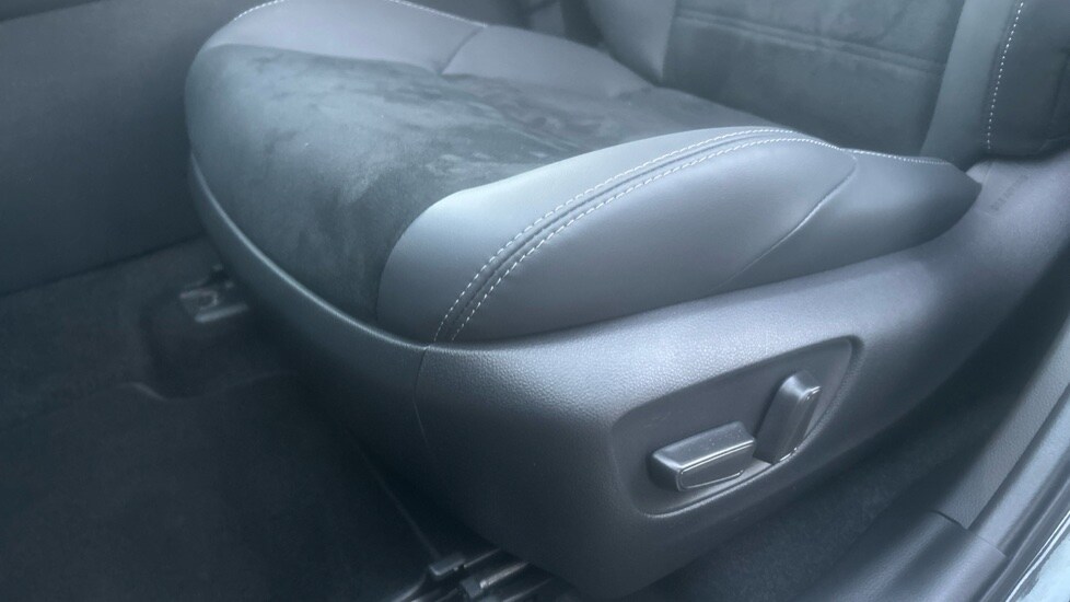 Used Toyota RAV4 2024 for sale - 76874825: Photo 31