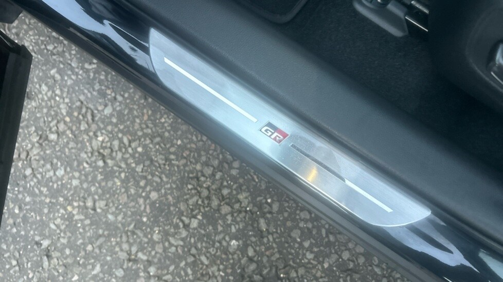 Used Toyota RAV4 2024 for sale - 76874825: Photo 32