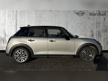 Used MINI Cooper 2025 for sale - 76966720: Photo