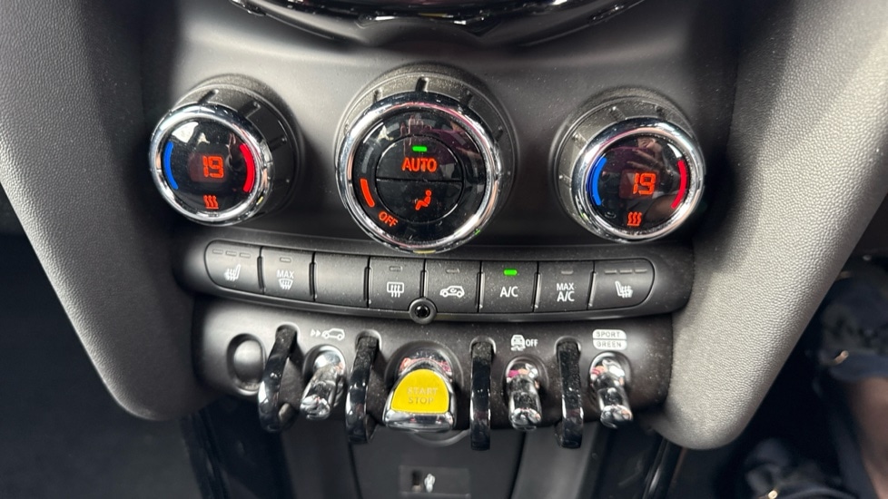 Used MINI Hatch 2022 for sale - 76321963: Photo 33