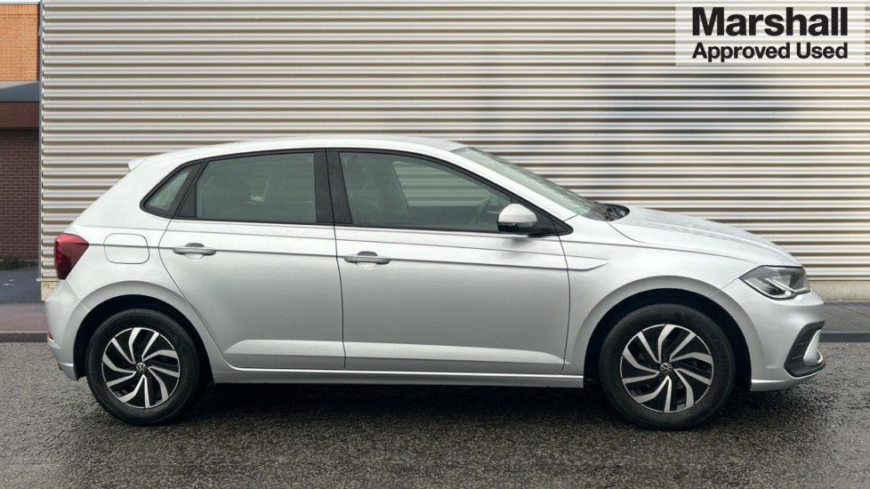 Used Volkswagen Polo 2023 for sale - 76872737: Photo 2