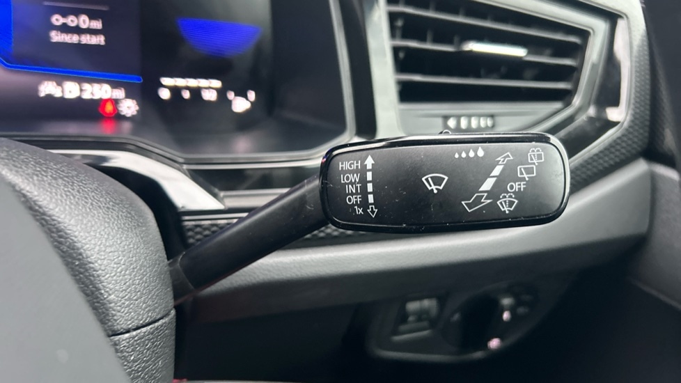 Used Volkswagen Polo 2023 for sale - 76872737: Photo 24