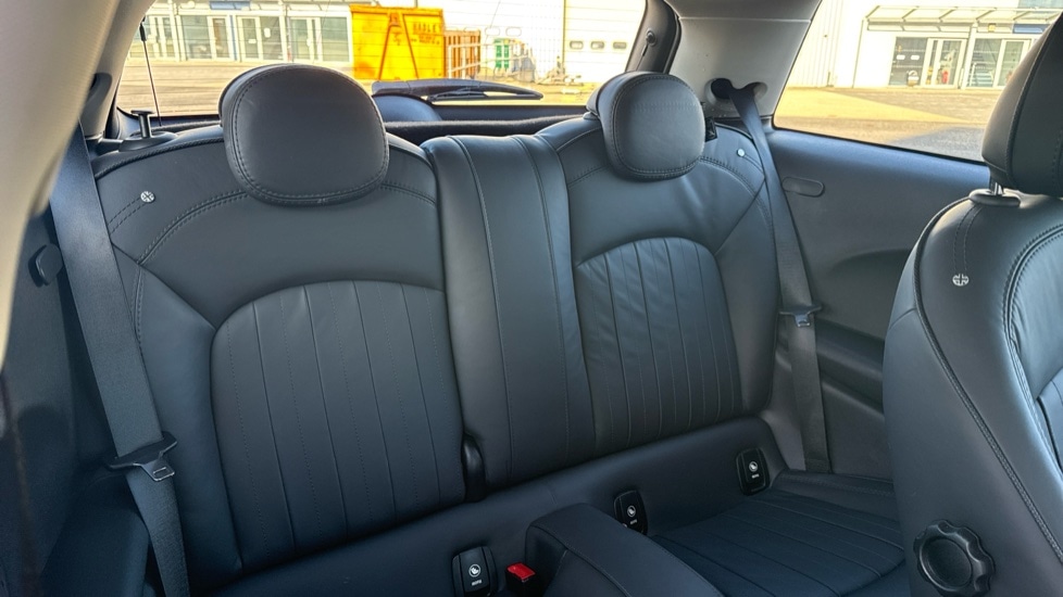 Used MINI Hatch 2019 for sale - 76528924: Photo 12