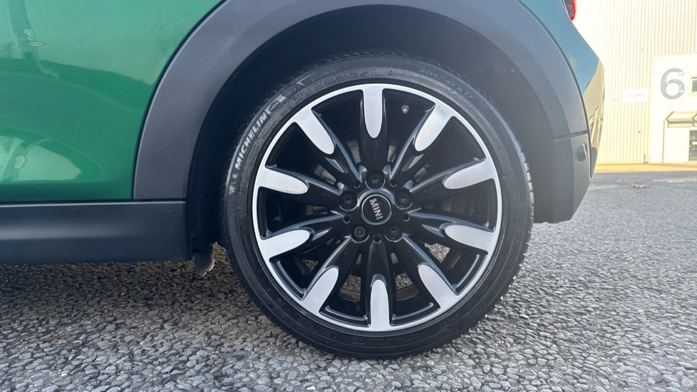 Used MINI Hatch 2019 for sale - 76528924: Photo 26