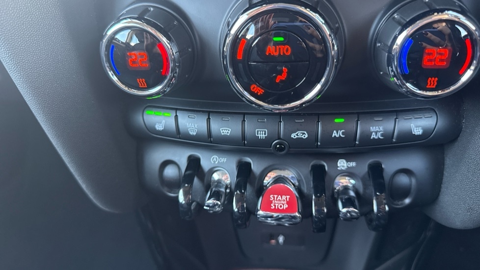 Used MINI Hatch 2019 for sale - 76528924: Photo 34