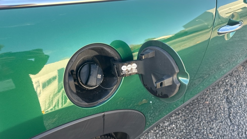 Used MINI Hatch 2019 for sale - 76528924: Photo 36