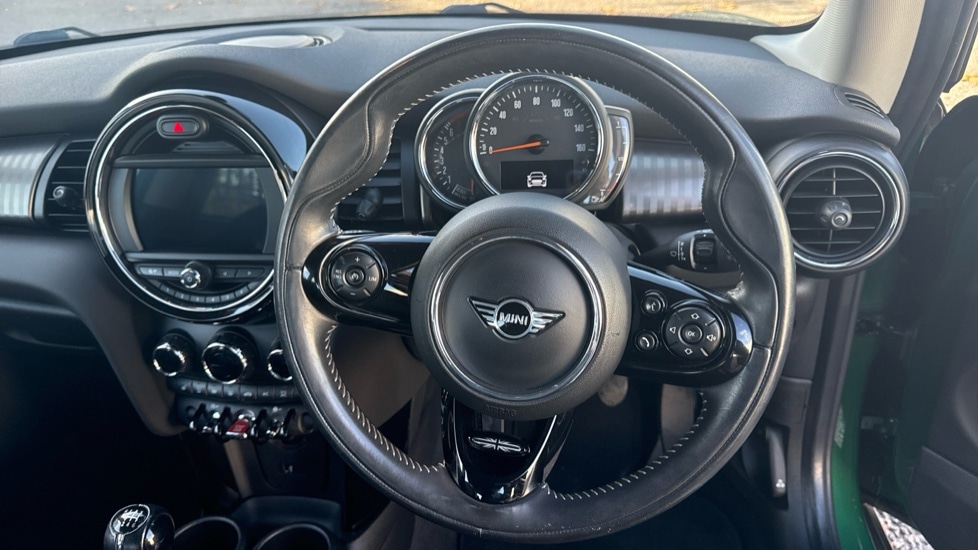 Used MINI Hatch 2019 for sale - 76528924: Photo 5