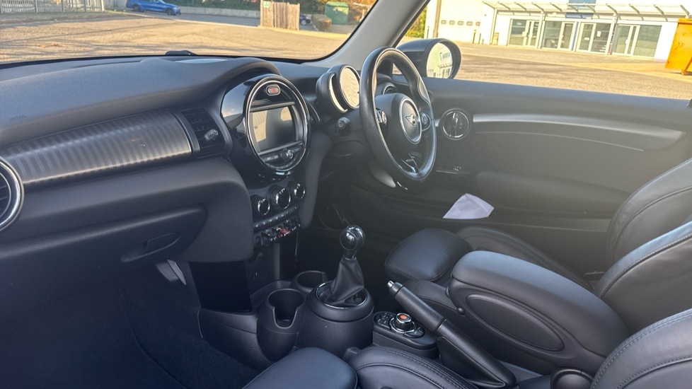 Used MINI Hatch 2019 for sale - 76528924: Photo 7