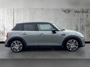 Used MINI Hatch 2022 for sale - 75950910: Photo