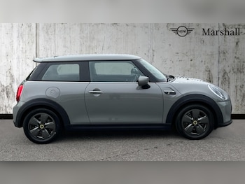 Used MINI Hatch 2021 for sale - 75472020: Photo