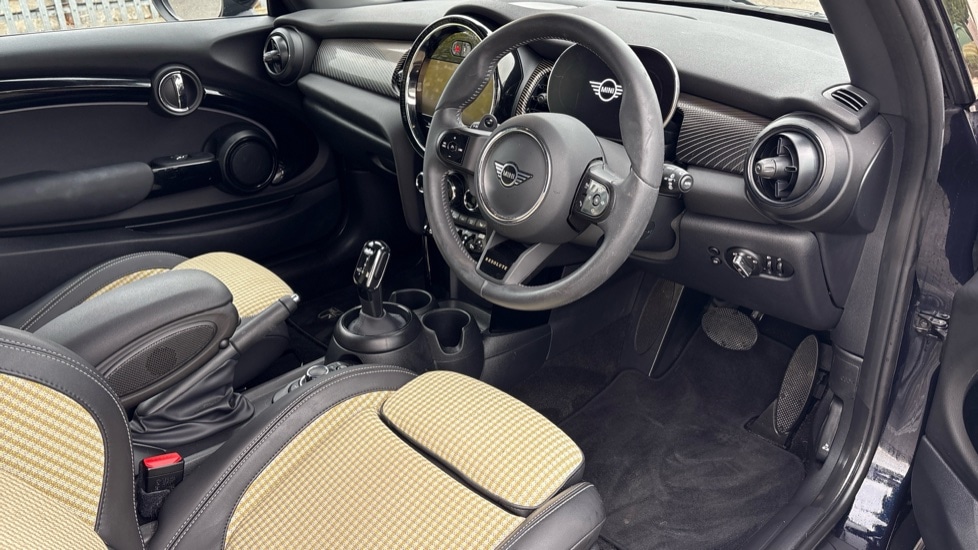 Used MINI Hatch 2023 for sale - 76871355: Photo 6