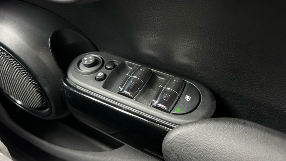 Used MINI Cooper 2023 for sale - 76868743: Photo 29