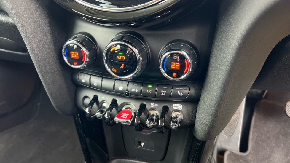 Used MINI Cooper 2023 for sale - 76868743: Photo 30