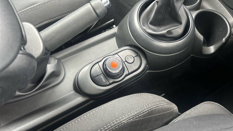 Used MINI Hatch 2018 for sale - 76441901: Photo 19