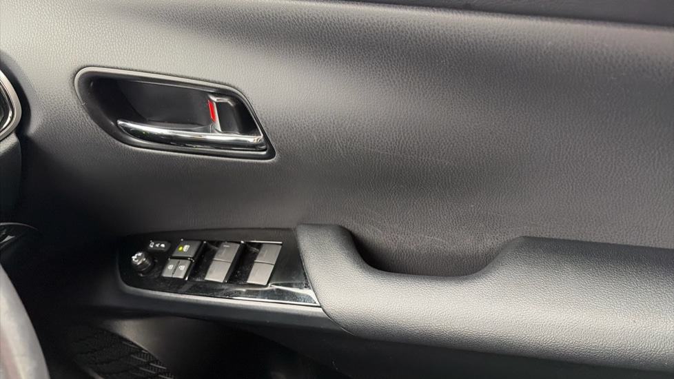 Used Toyota Prius 2020 for sale - 76672566: Photo 30