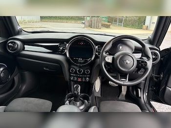 Used MINI Cooper 2024 for sale - 76977839: Photo