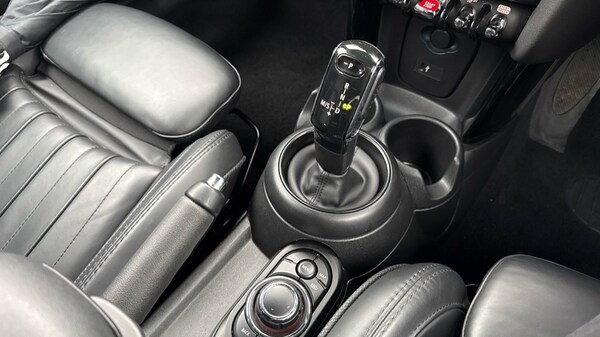 Used MINI Hatch 2022 for sale - 76176246: Photo 10