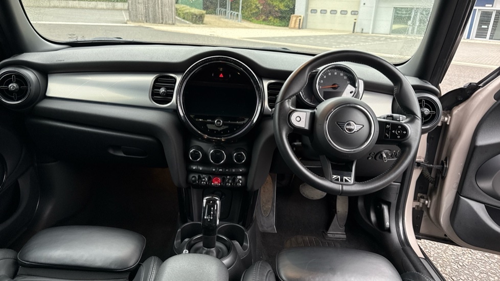 Used MINI Hatch 2022 for sale - 76176246: Photo 4