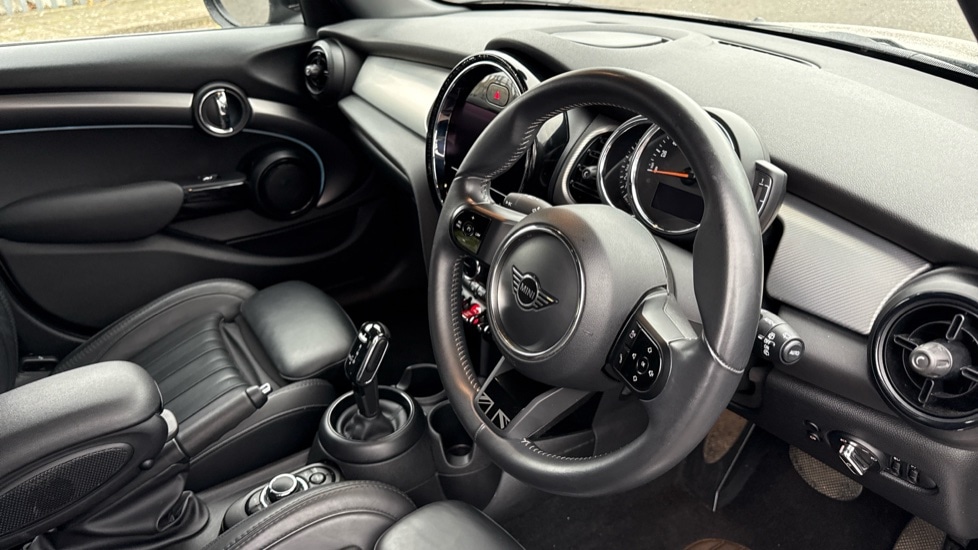 Used MINI Hatch 2022 for sale - 76176246: Photo 6