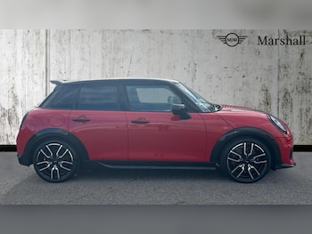 Used MINI Cooper 2024 for sale - 76373010: Photo