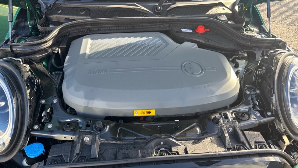 Used MINI Hatch 2023 for sale - 76487179: Photo 21