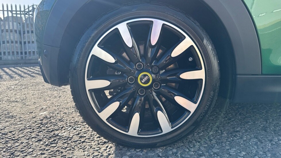 Used MINI Hatch 2023 for sale - 76487179: Photo 27