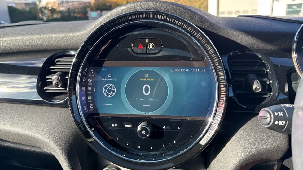 Used MINI Hatch 2023 for sale - 76487179: Photo 8