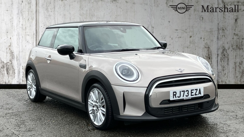 Used MINI Cooper 2023 for sale - 76874674: Photo 1