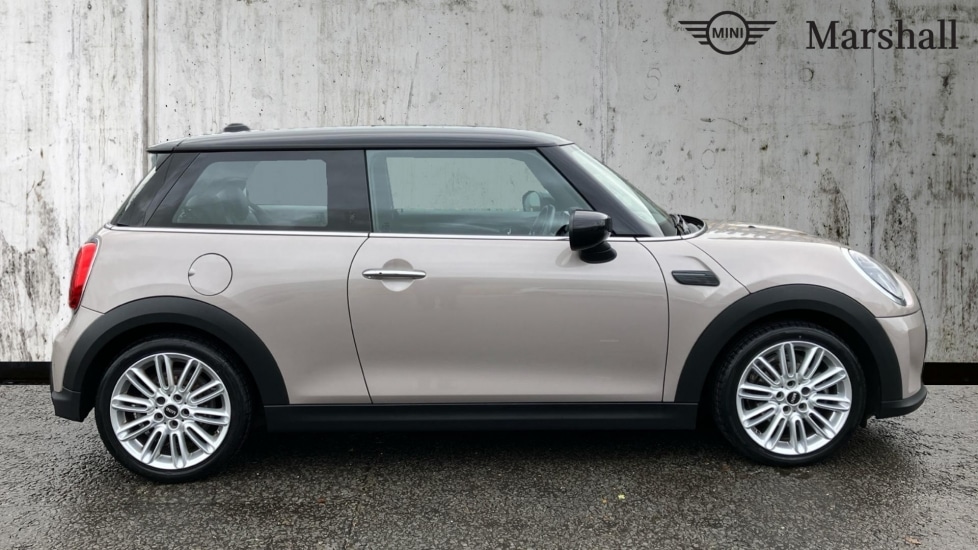 Used MINI Cooper 2023 for sale - 76874674: Photo 3