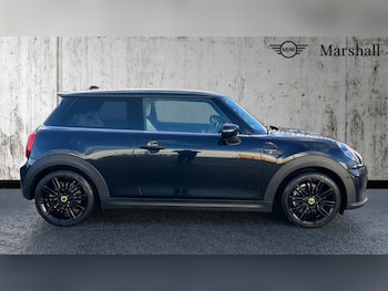 Used MINI Hatch 2022 for sale - 76874784: Photo