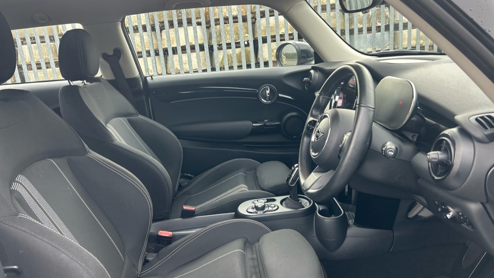 Used MINI Hatch 2022 for sale - 76873665: Photo 11