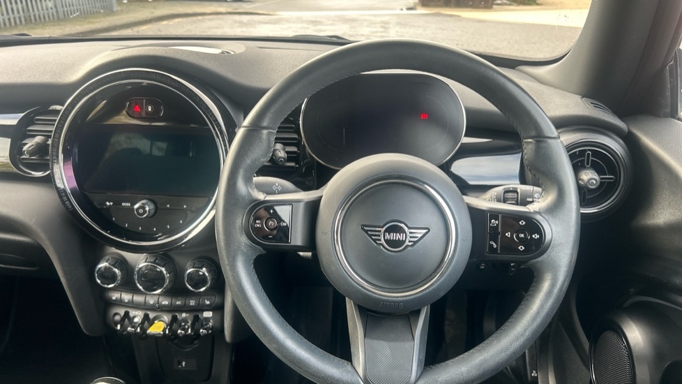 Used MINI Hatch 2022 for sale - 76154759: Photo 5