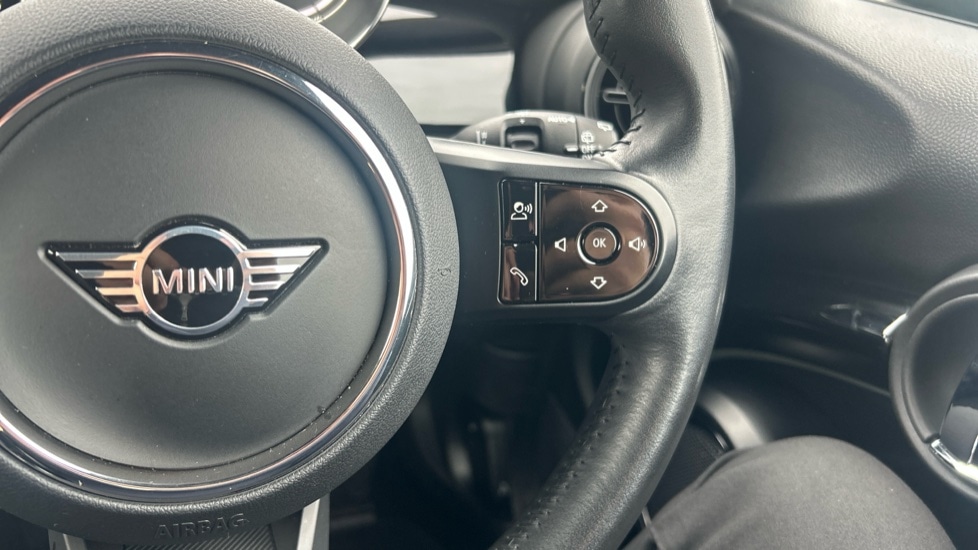 Used MINI Hatch 2022 for sale - 76869936: Photo 18