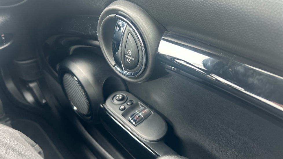 Used MINI Hatch 2022 for sale - 76869936: Photo 20