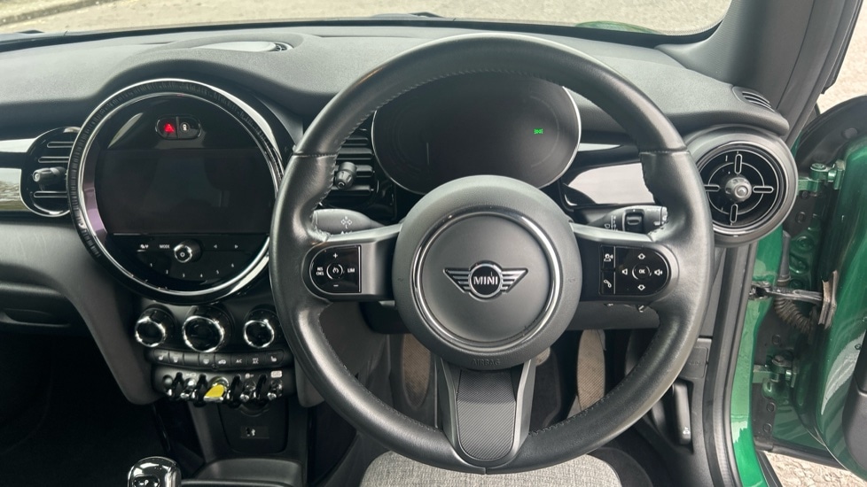 Used MINI Hatch 2022 for sale - 76869936: Photo 5