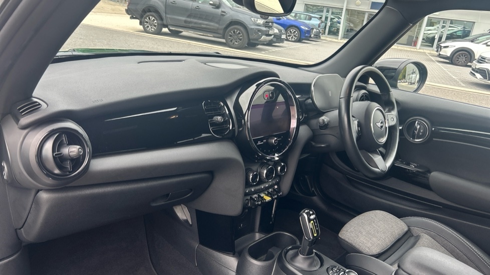 Used MINI Hatch 2022 for sale - 76869936: Photo 7