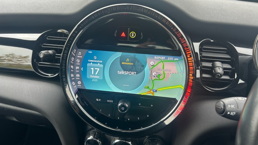 Used MINI Hatch 2022 for sale - 76869936: Photo 8