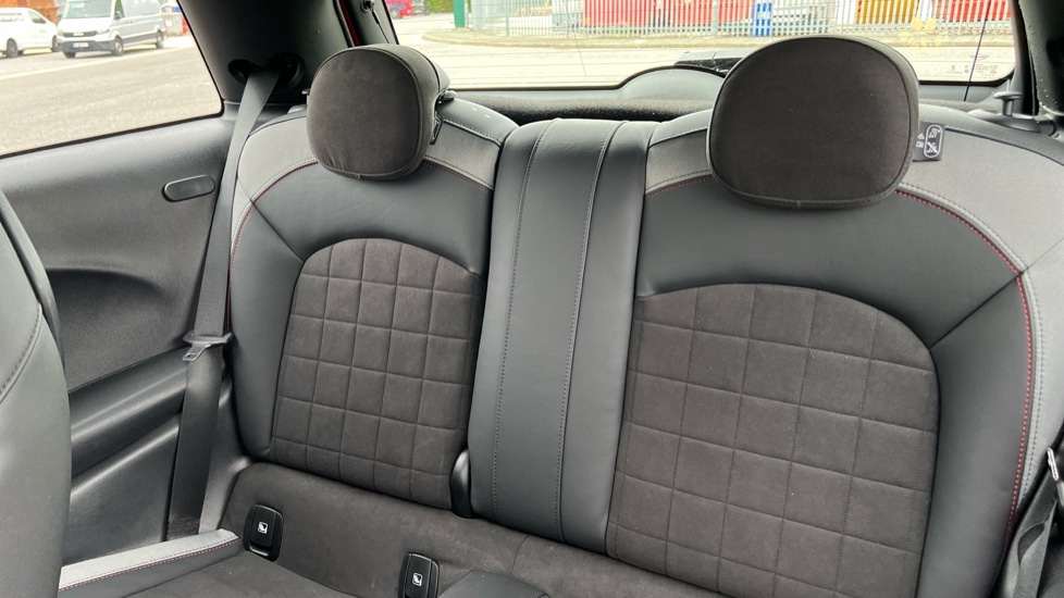 Used MINI Hatch 2024 for sale - 76410679: Photo 12