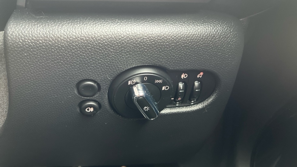 Used MINI Hatch 2024 for sale - 76410679: Photo 38