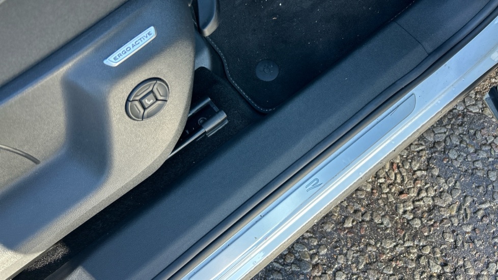 Used Volkswagen Tiguan 2024 for sale - 76873452: Photo 34