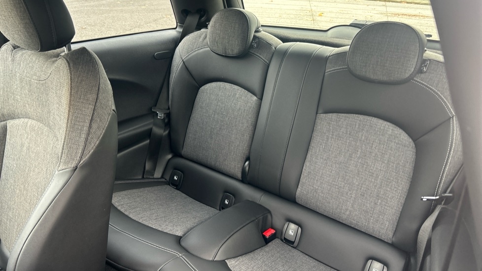 Used MINI Hatch 2022 for sale - 76873353: Photo 12