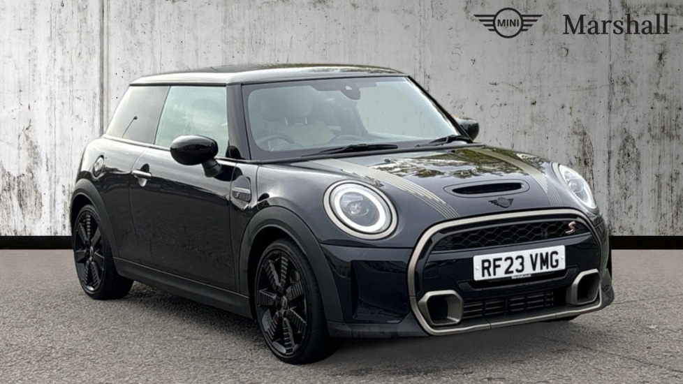 Used MINI Hatch 2023 for sale - 76130806: Photo 1