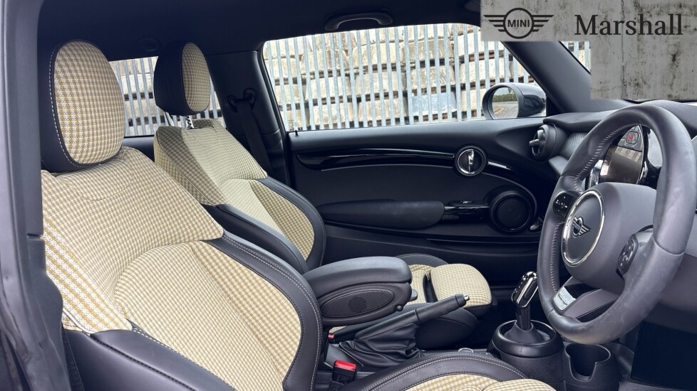 Used MINI Hatch 2023 for sale - 76130806: Photo 11